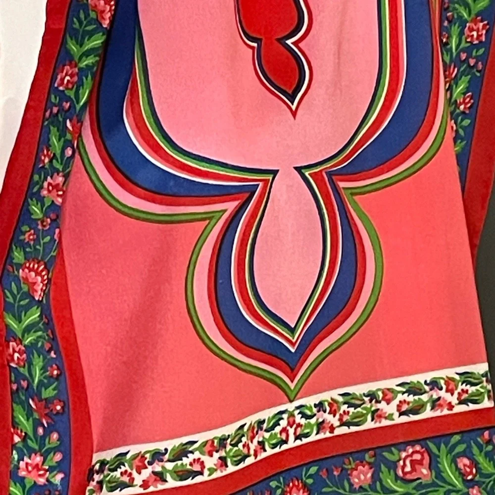 Stunning Vintage Giorgio Sant Angelo Scarf 15 In by 44 In Excellent Condition